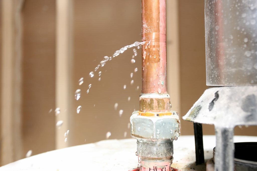 Leaks tank in Brentwood